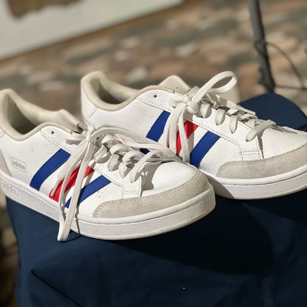 Old school adidas. Men’s size 12